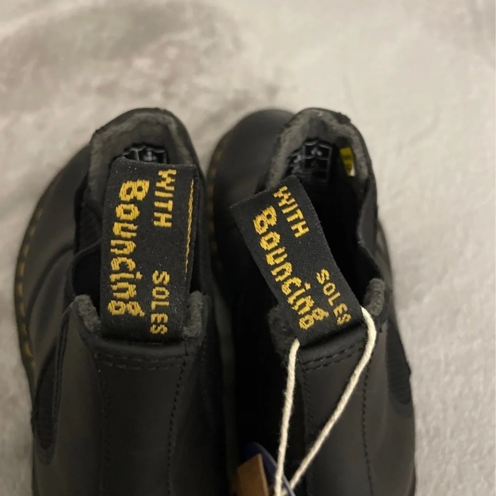 Sold on another site 9/26/21 Dr Martens Chelsea boot in black size 7 women’s